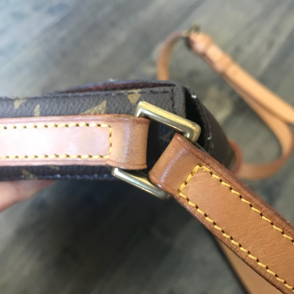 💯 Authentic Louis Vuitton Chantilly MM Crossbody - Picture 4 of 8